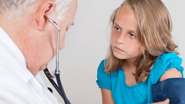 What causes hypertension in children and key symptoms to pay attention to