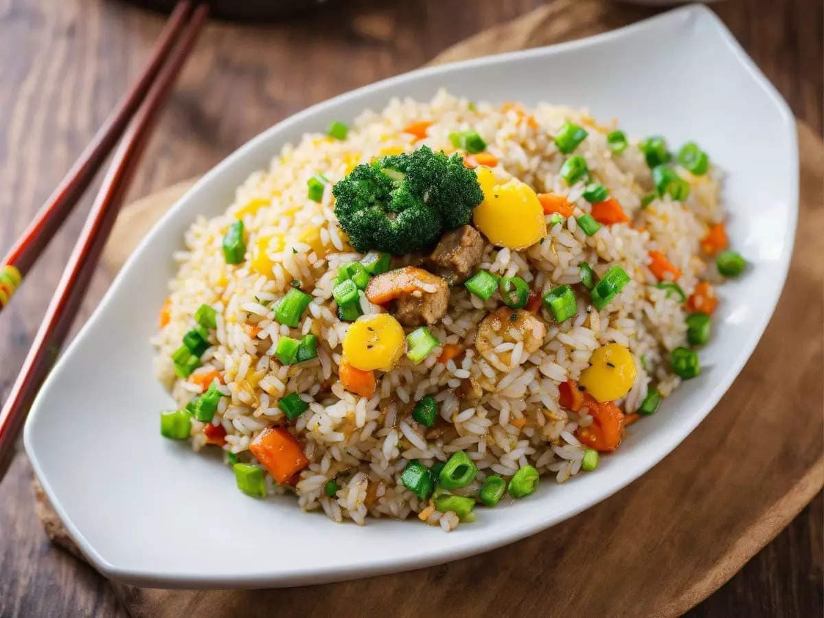 The Asian Delight: Taste The Yum With Delicious Veg Fried Rice Recipe