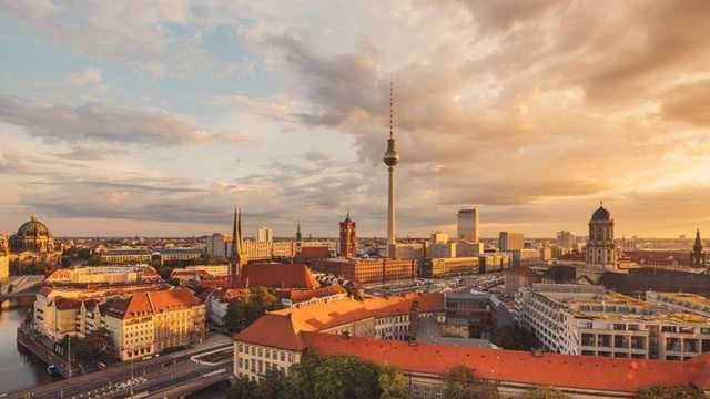 Past and Present: A Traveller's Guide to Berlin's Rich Heritage