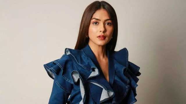 Mrunal Thakur says she missed out on many movies due to kissing scenes as her parents disapproved of it