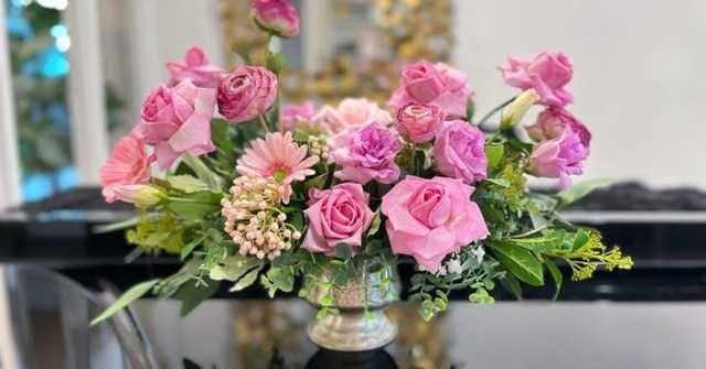 Summer Garden: Bring The Outdoors In With These 5 Gorgeous Flowers For Your Vase