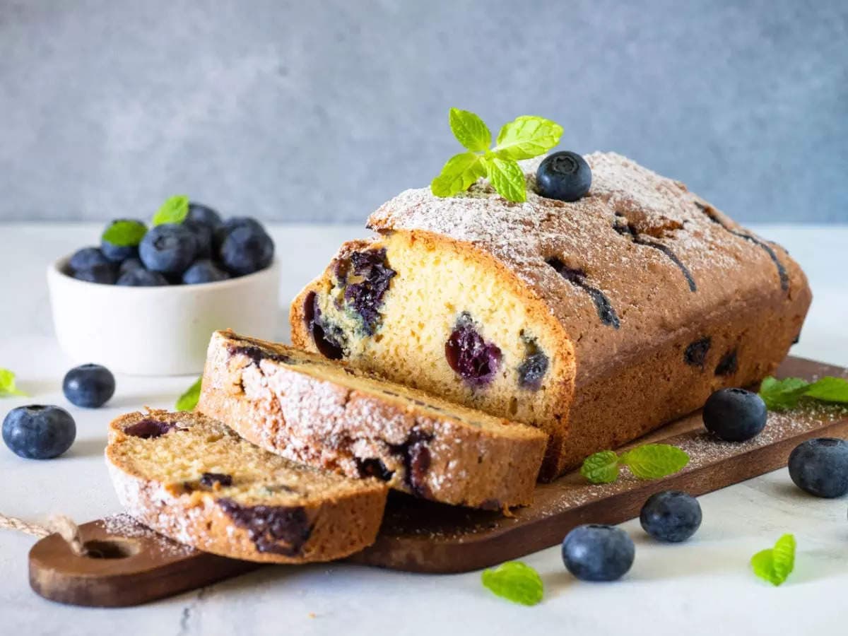 Delicious And Healthy: Eggless Whole Wheat Blueberry Cake Recipe